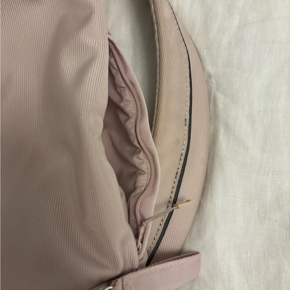 Lululemon - City Adventurer Backpack - 17L - Misty Pink - First Release !! 💖 - Picture 6 of 7